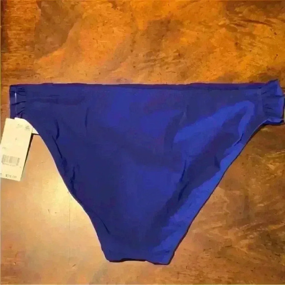 Trina Turk JAKARTA EMBROIDERED top Sz 8 and BOTTOM Sz 10 - Picture 9 of 11